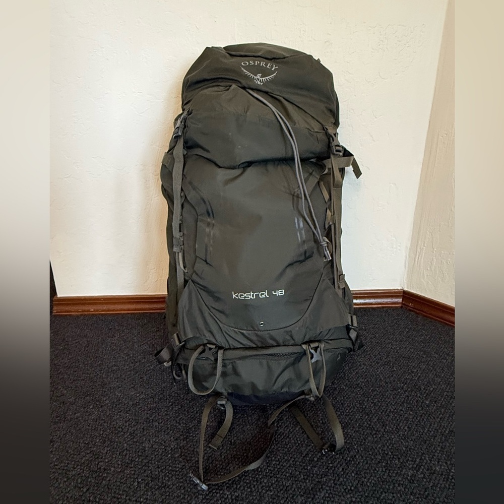 Osprey Kestrel 48L - LIKE NEW